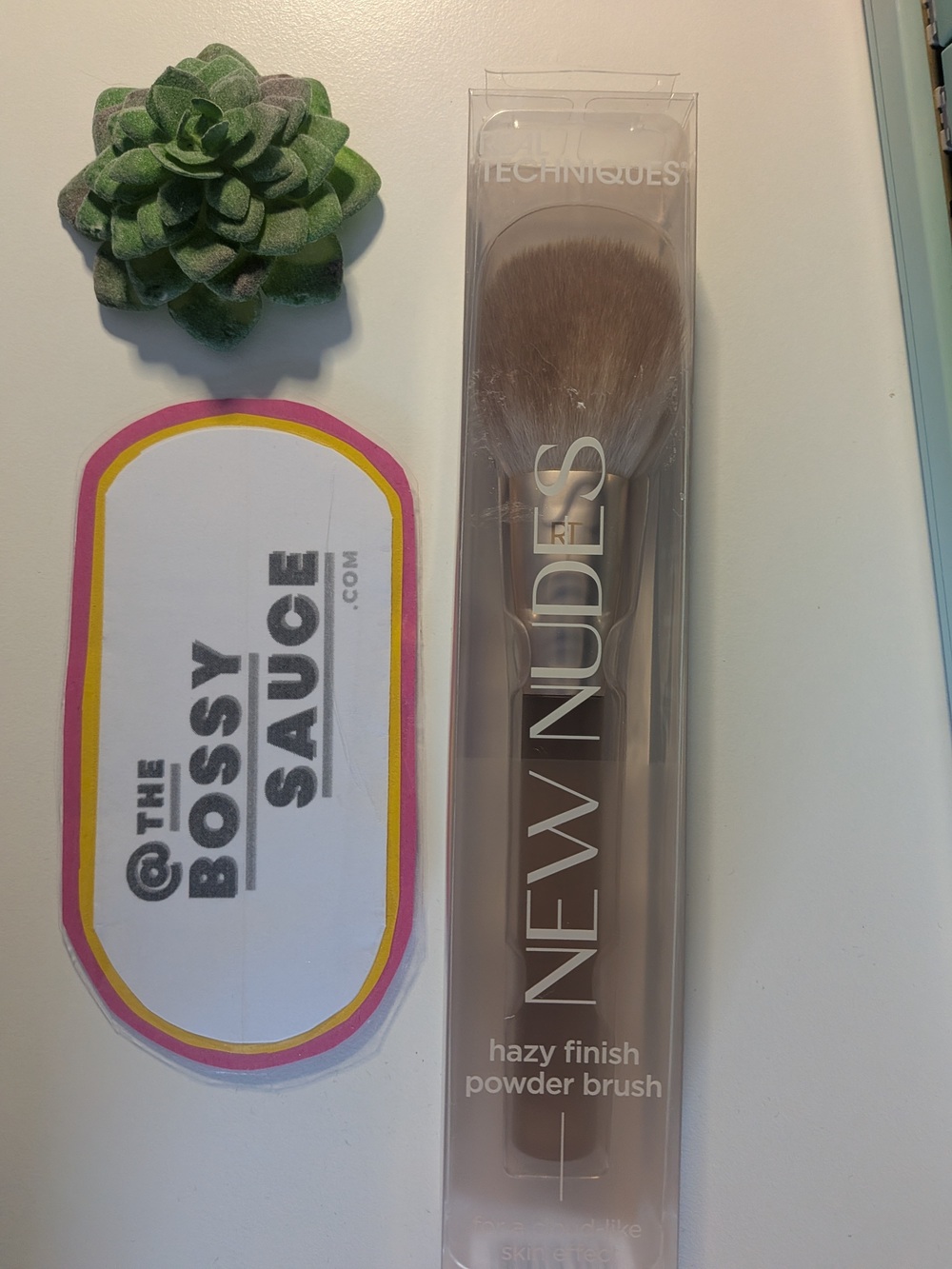 🌸 Real Techniques New Nudes Large Finishing Setting Powder Makeup Brush NWT